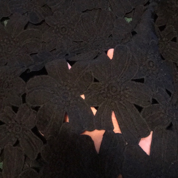 Black lace blouse sz s great over slipdress! - Picture 3 of 4